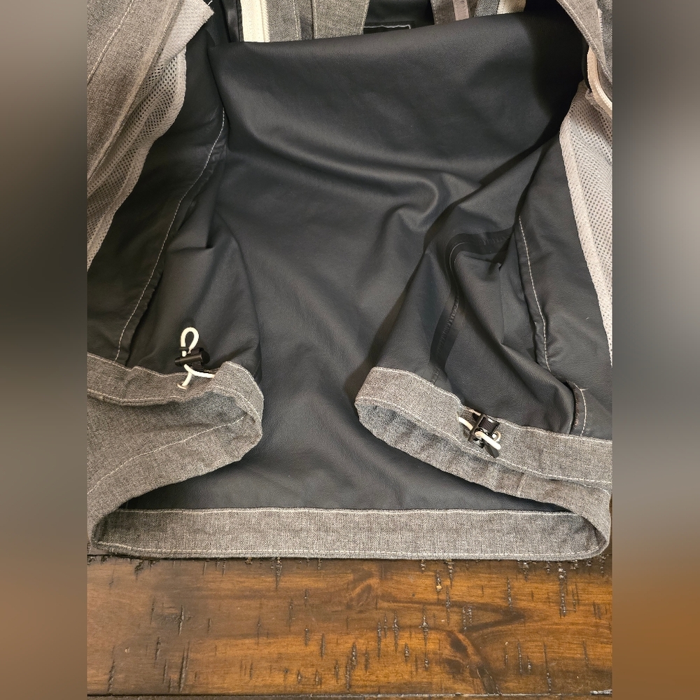 The North Face HyVent 2.5L Waterproof Gray Hooded Jacket XL - Picture 11 of 15